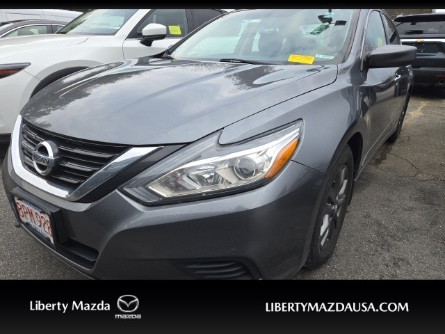 2018 Nissan Altima S's photo