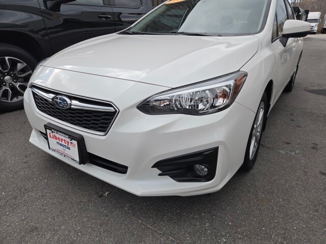 2018 Subaru Impreza 2.0i Premium photo 3