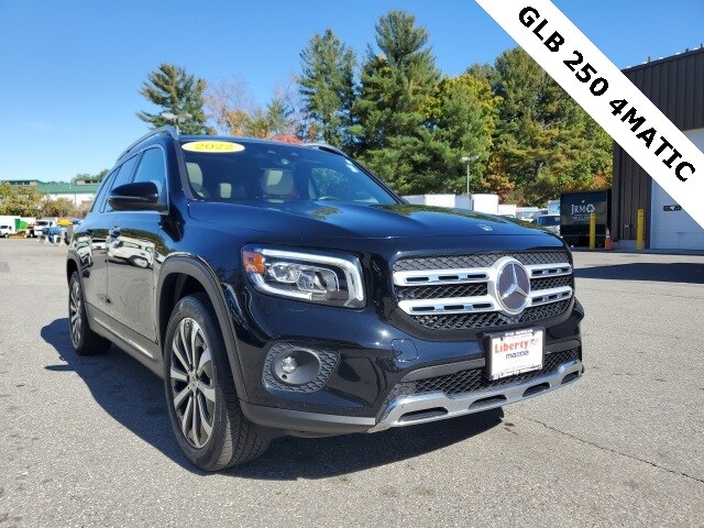 2022 Mercedes Benz GLB 250 4MATIC photo 2