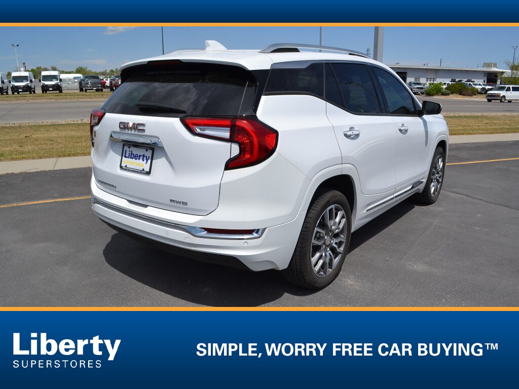Used 2024 GMC Terrain Denali