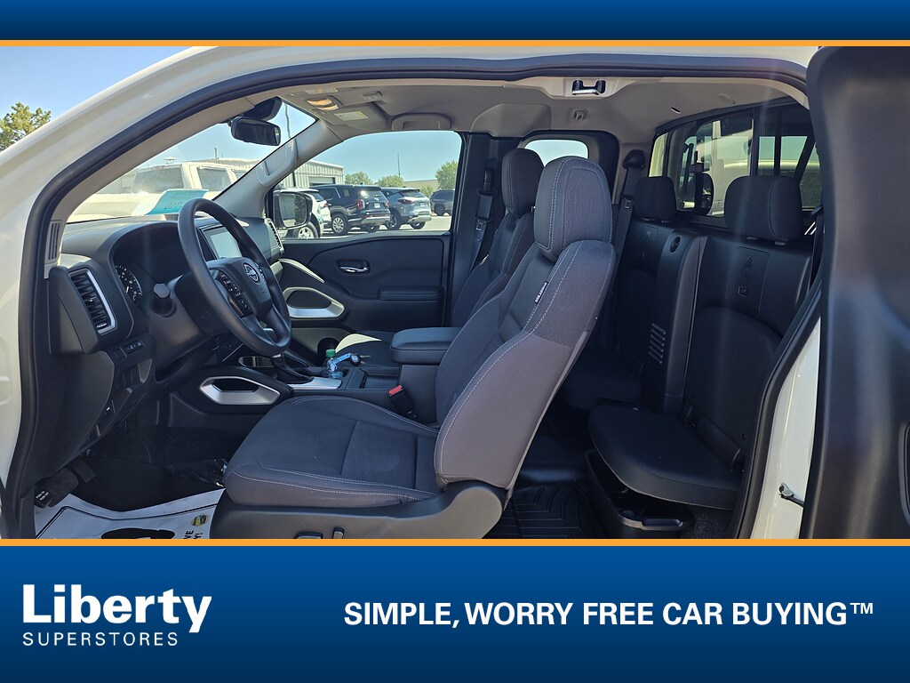 Used 2024 Nissan Frontier SV