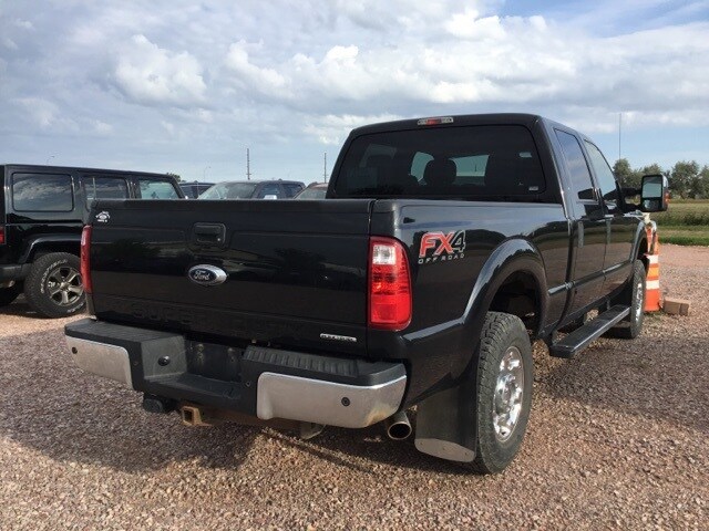 2015 Ford F-250 XLT photo 2