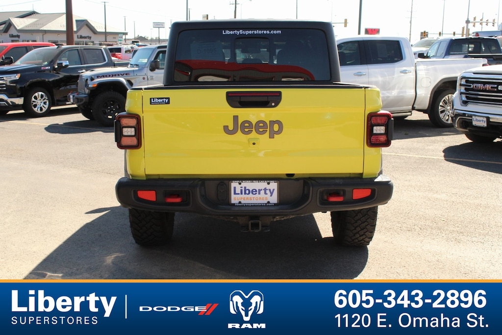 Used 2024 Jeep Gladiator Rubicon Truck Crew Cab