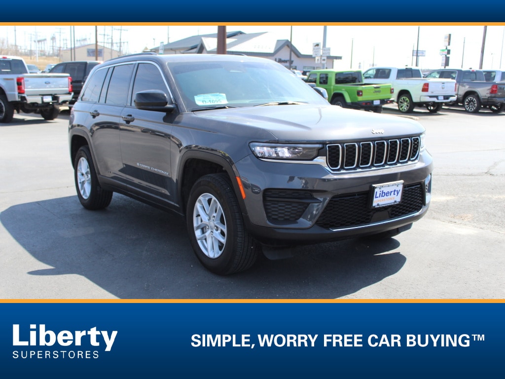 Used 2025 Jeep Grand Cherokee Laredo SUV