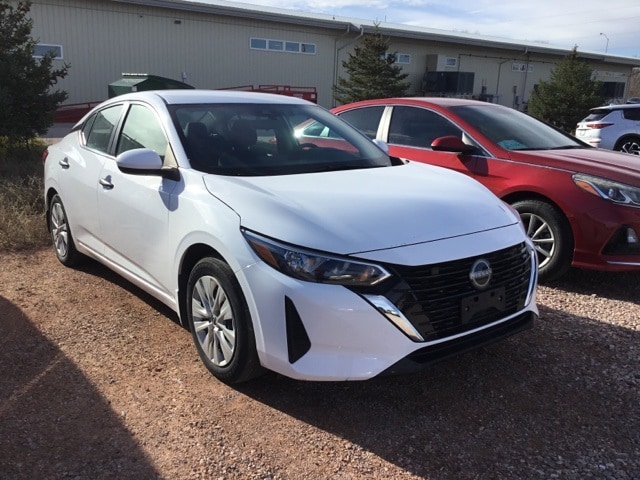 2024 Nissan Sentra S's photo