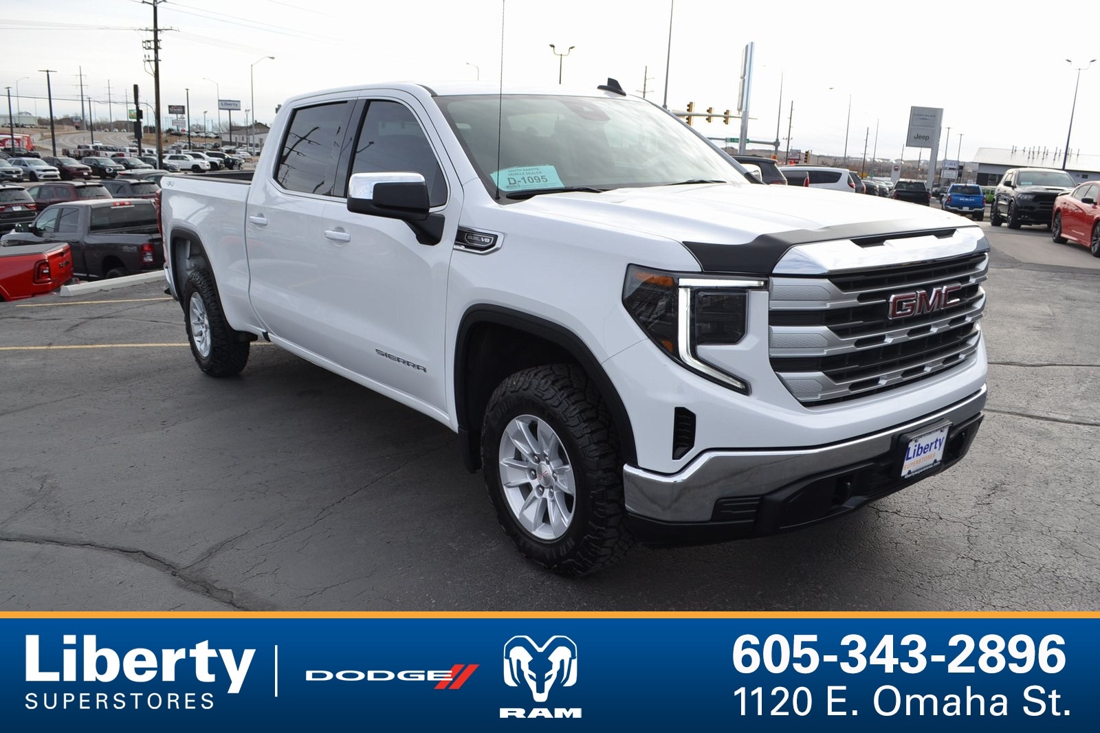 2025 GMC Sierra 1500 SLE's photo