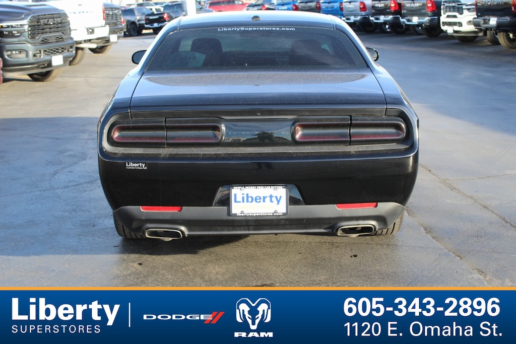 Used 2017 Dodge Challenger SXT Coupe