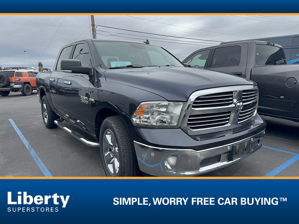 2017 RAM 1500 Big Horn 4x4 Crew Cab 5'7's photo