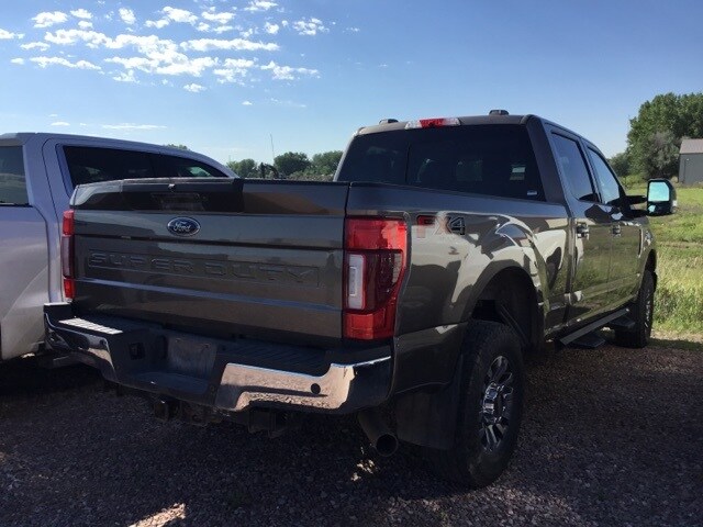 2021 Ford F-350 Lariat photo 2
