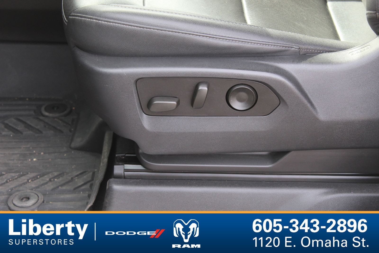 2023 Chevrolet Silverado 1500 LTZ - Photo 24