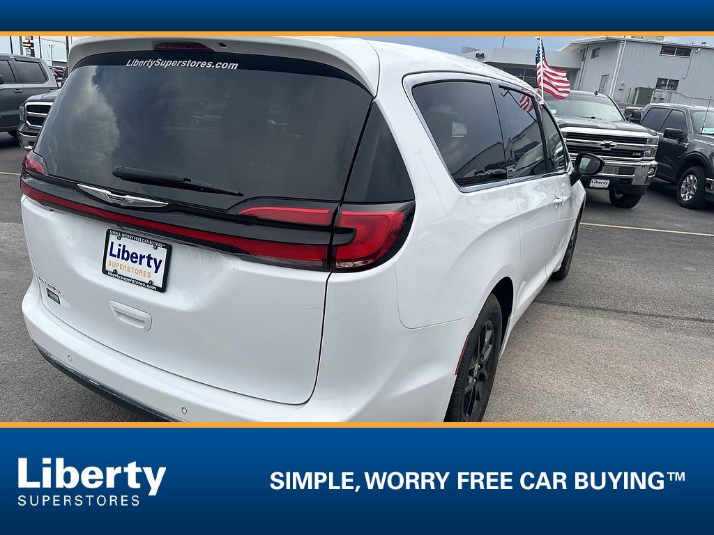 Used 2024 Chrysler Pacifica Touring L Van Passenger Van