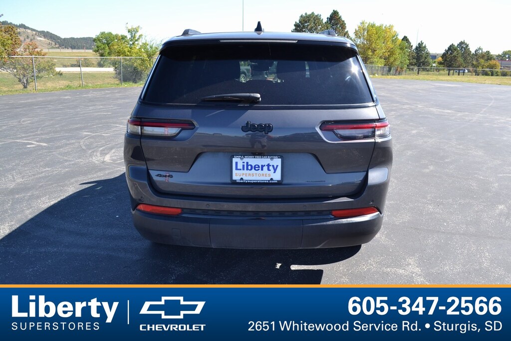 Used 2024 Jeep Grand Cherokee L Laredo SUV