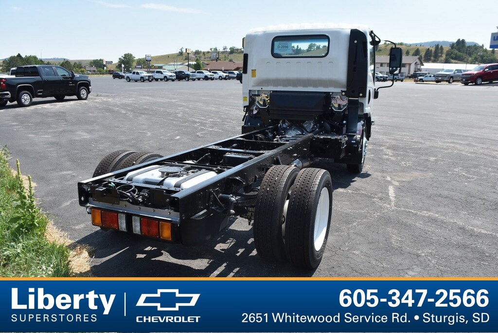 New 2025 Chevrolet 4500 HG LCF Gas 132.5" Wheelbase Truck Regular Cab