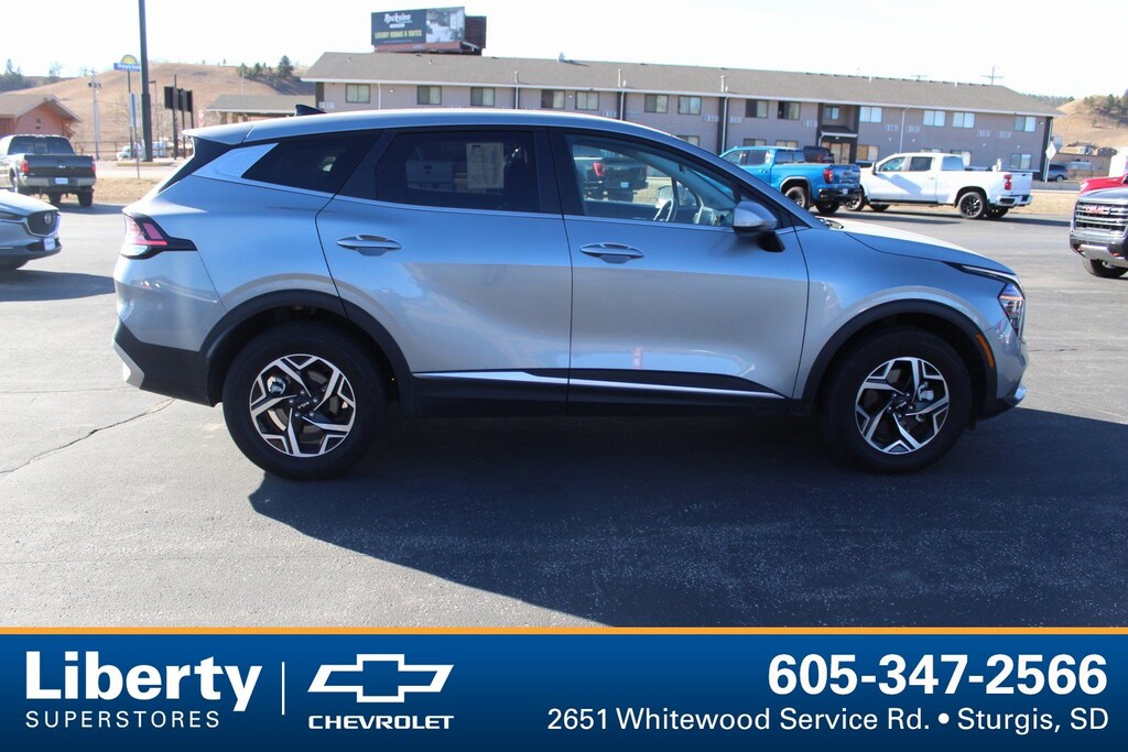 Used 2024 Kia Sportage LX SUV