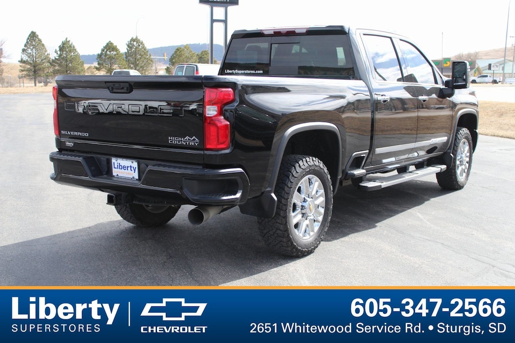 Used 2024 Chevrolet Silverado 2500HD High Country Truck Crew Cab