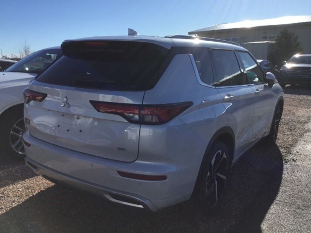 Used 2024 Mitsubishi Outlander SEL SUV