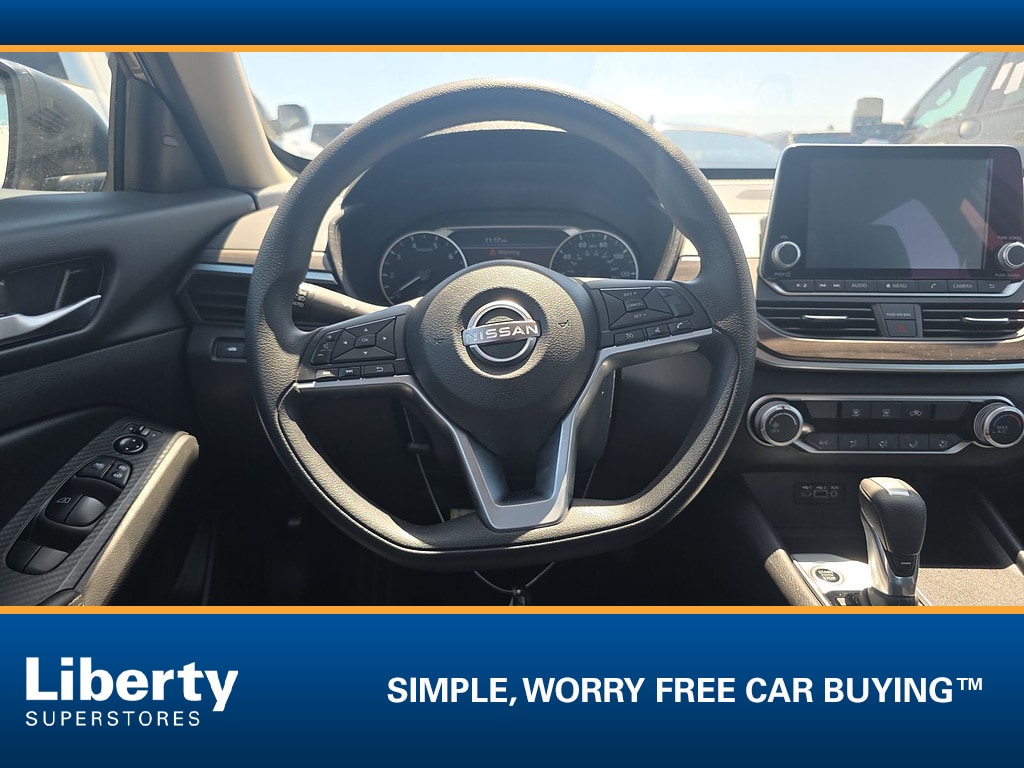 2025 Nissan Altima SV - Photo 9