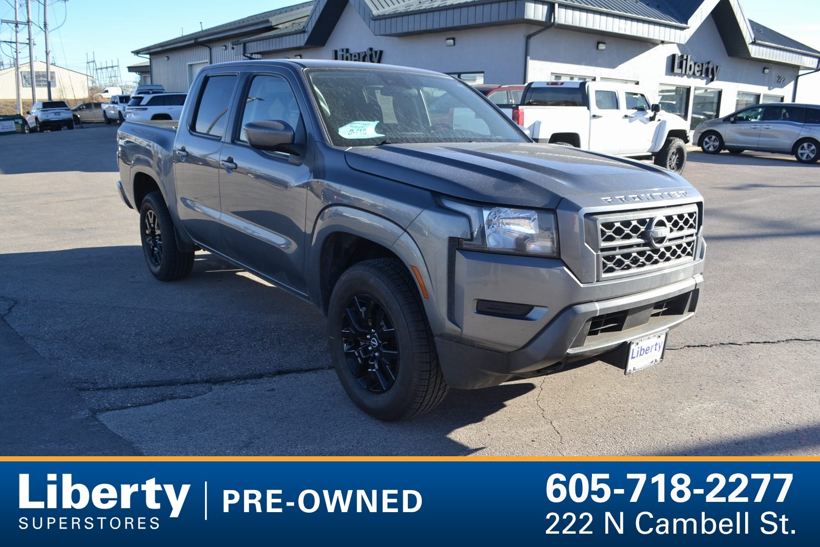 2023 Nissan Frontier SV's photo