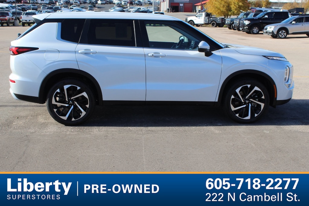 Used 2024 Mitsubishi Outlander SE SUV