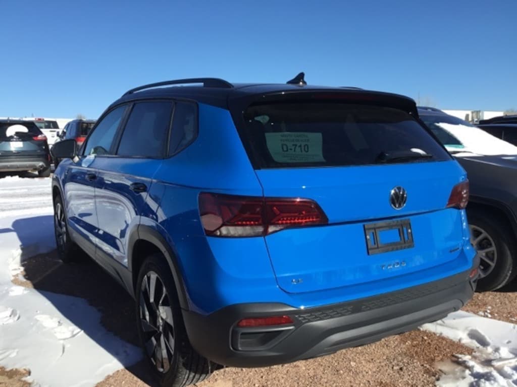 Used 2024 Volkswagen Taos 1.5T SE Black SUV