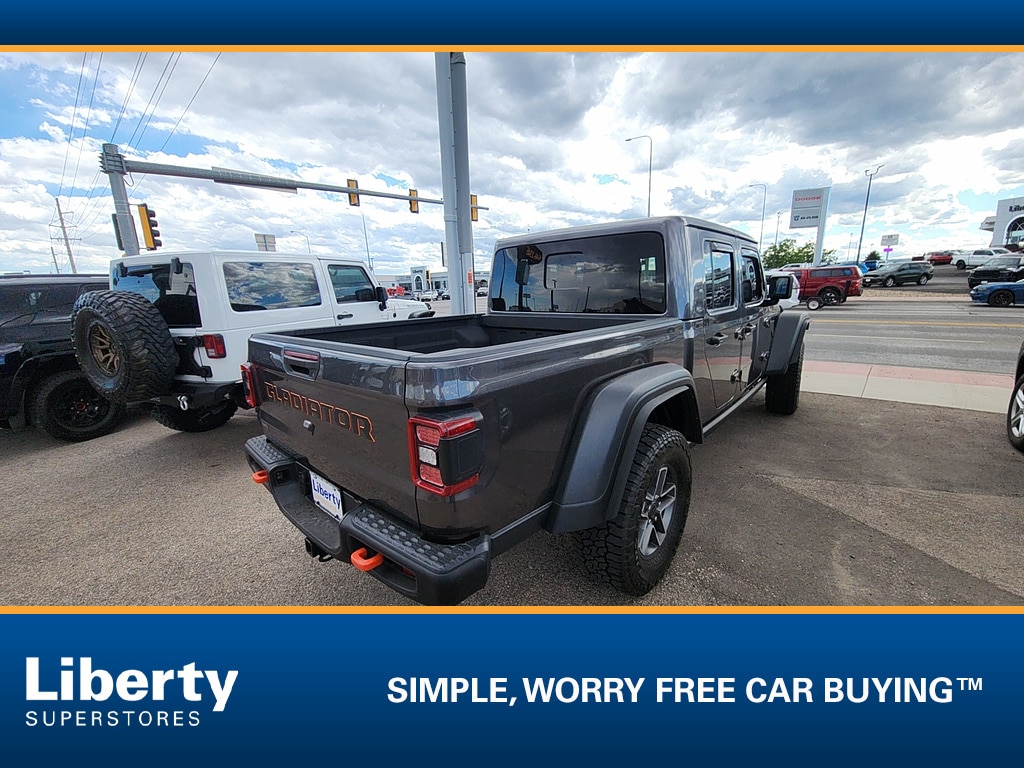 Used 2025 Jeep Gladiator Mojave Truck Crew Cab