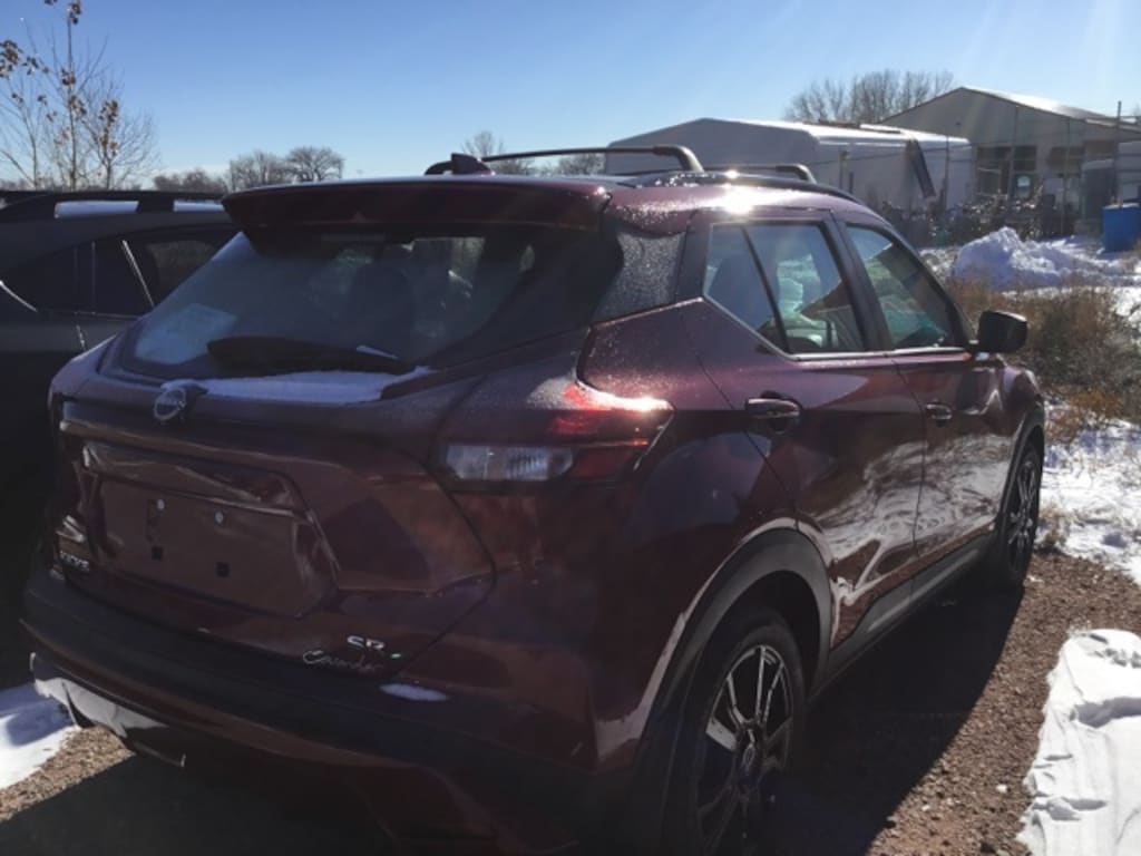 Used 2023 Nissan Kicks SR SUV