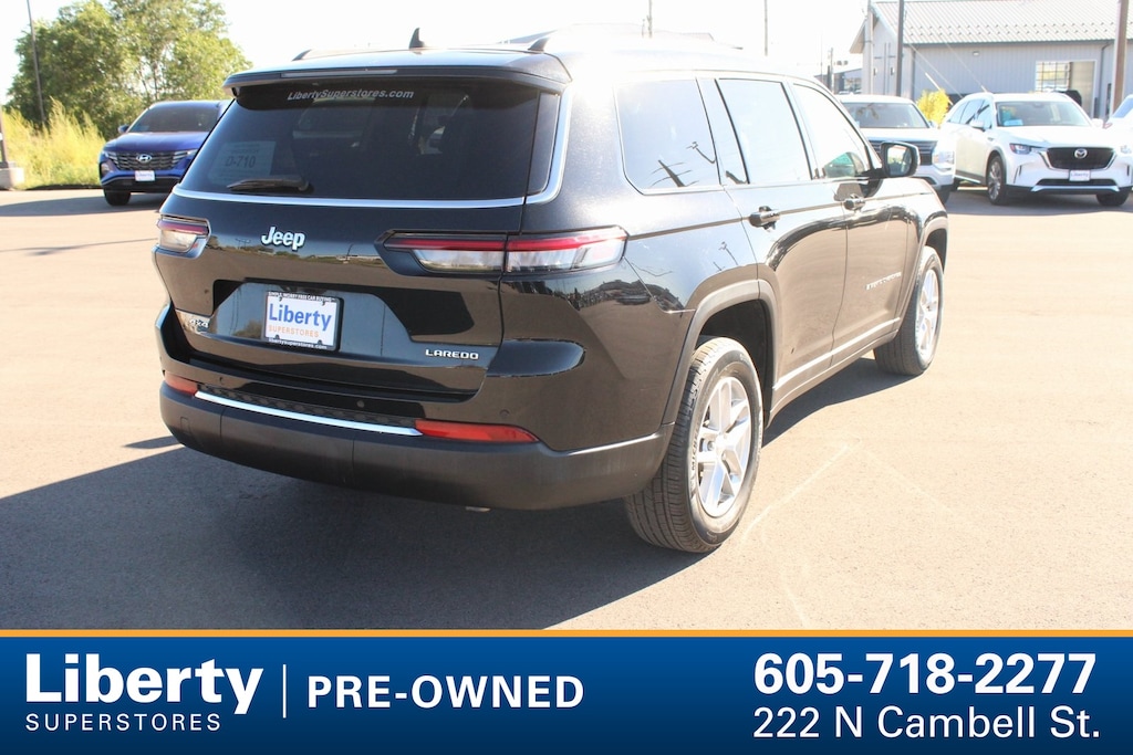 Used 2023 Jeep Grand Cherokee L Laredo SUV