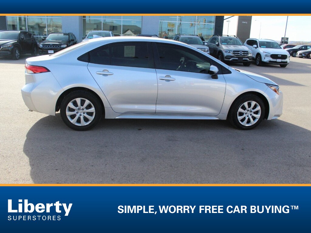 Used 2022 Toyota Corolla LE Sedan