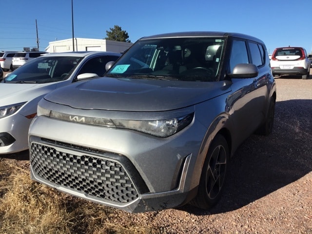 2023 Kia Soul EX's photo