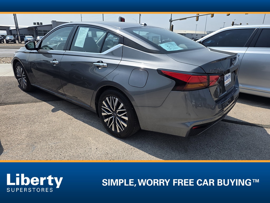 Used 2025 Nissan Altima SV Sedan