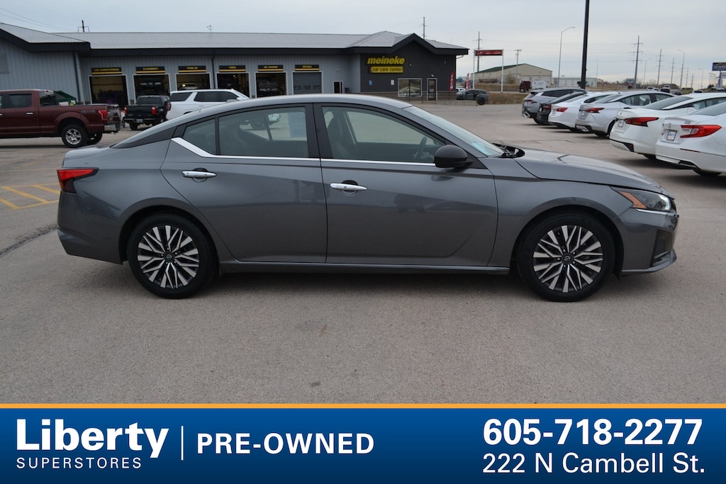 Used 2024 Nissan Altima 2.5 SV Sedan