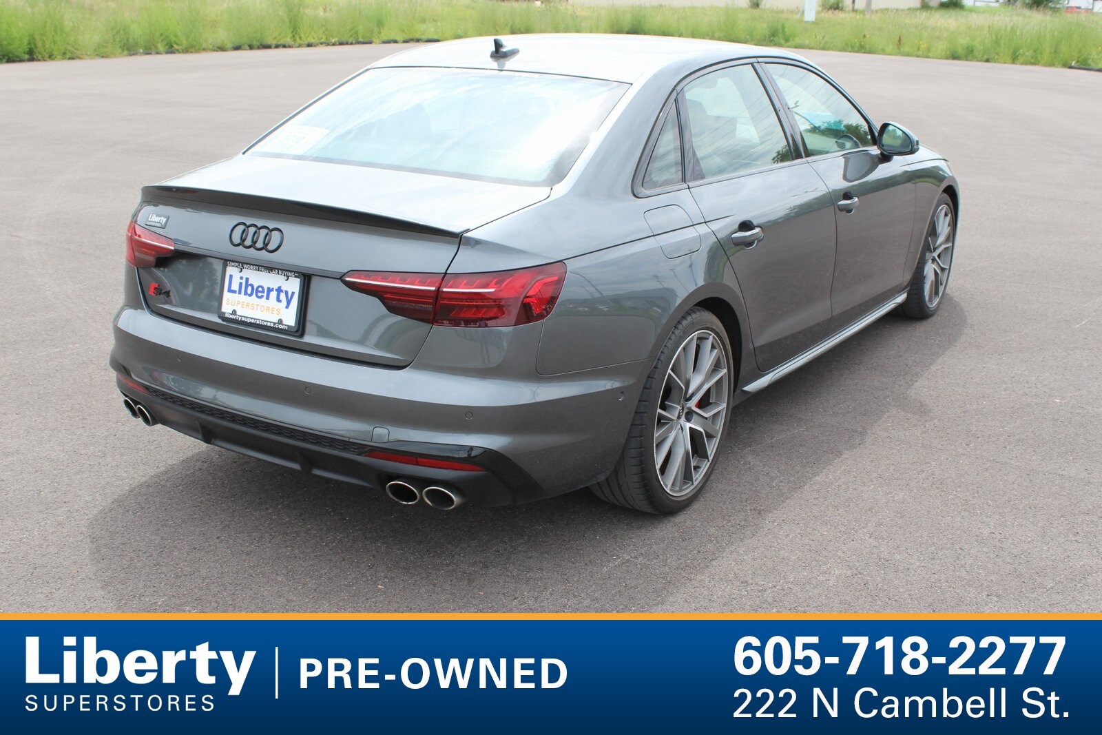2022 Audi S4 Base Prestige photo 2