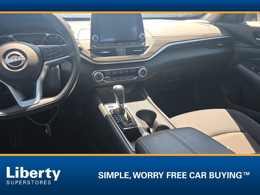 2025 Nissan Altima SV - Photo 10