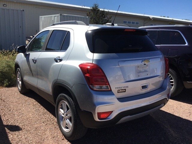 2017 Chevrolet Trax LT photo 2