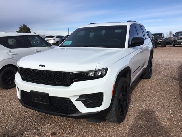 2023 Jeep Grand Cherokee Altitude's photo