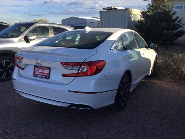 2021 Honda Accord EX-L 1.5T photo 2