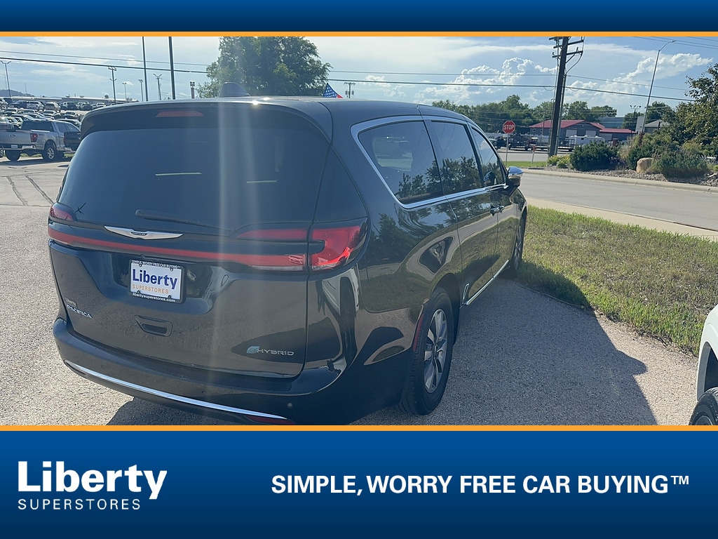 Used 2023 Chrysler Pacifica Plug-In Hybrid Limited Van Passenger Van
