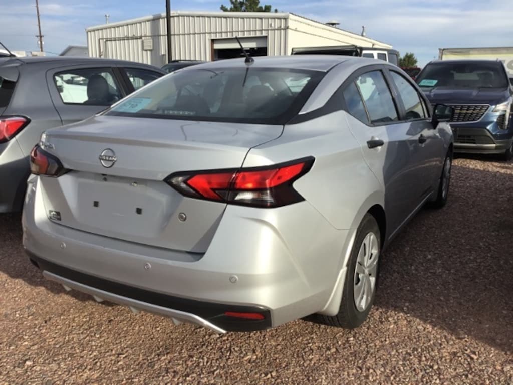 Used 2023 Nissan Versa 1.6 S Sedan