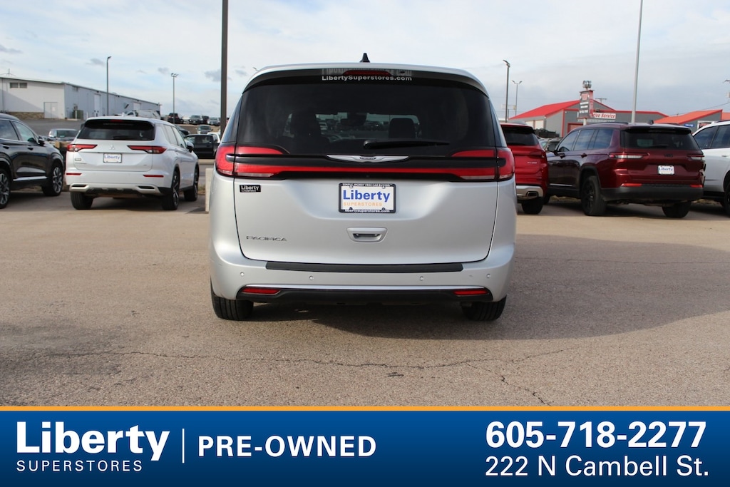 Used 2024 Chrysler Pacifica Touring L Van Passenger Van