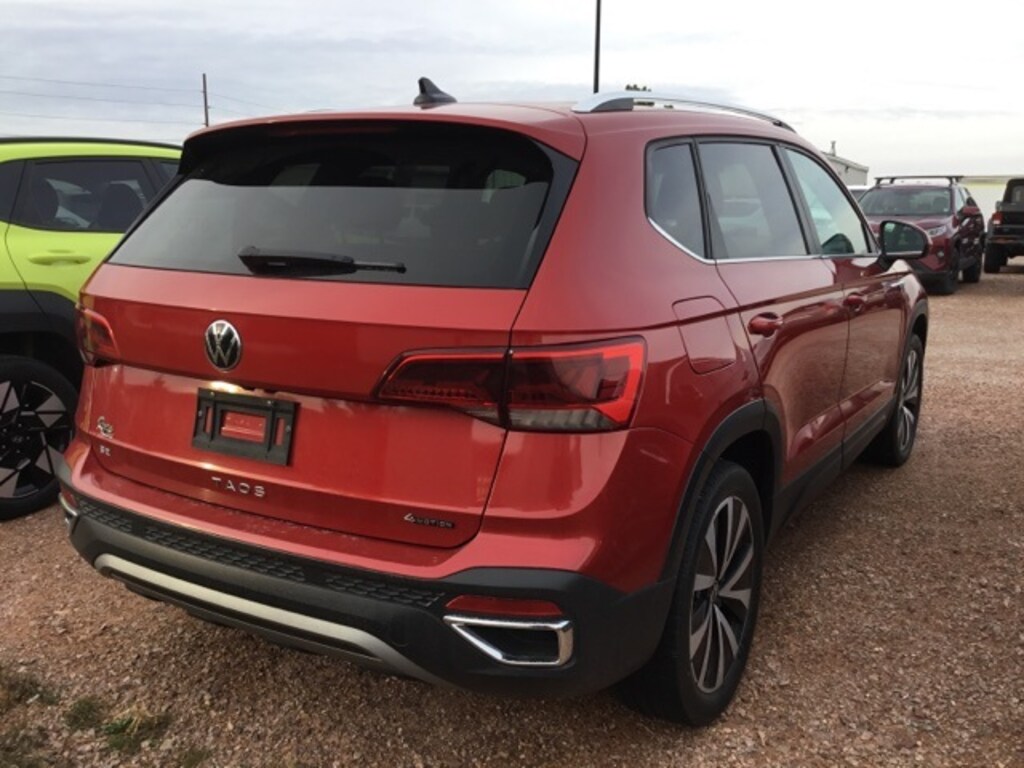 Used 2022 Volkswagen Taos 1.5T SE SUV