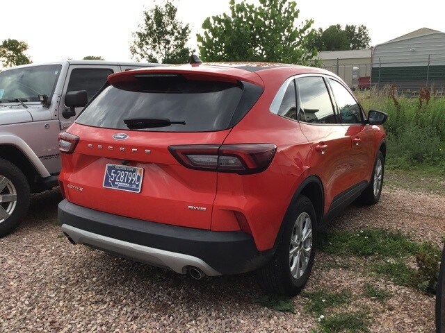 2024 Ford Escape Active photo 2