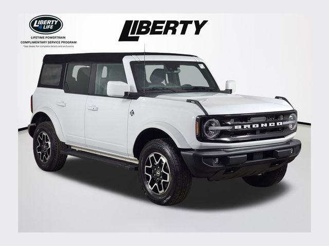 2023 Ford Bronco Outer Banks 4x4's photo