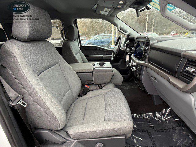2025 Ford F-150 XLT - Photo 17
