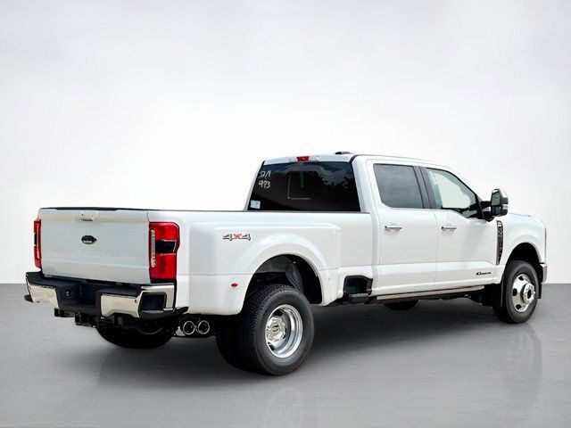 2025 Ford F-350 photo 3