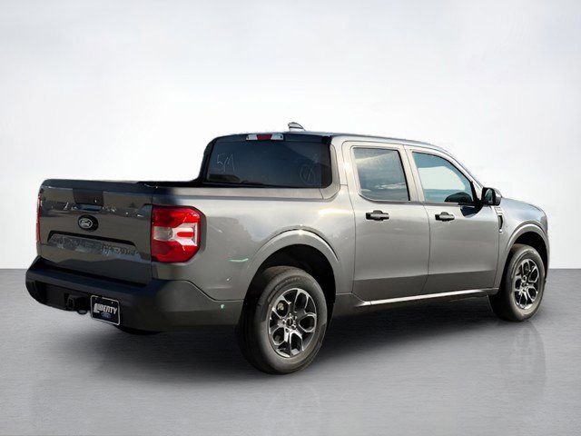 2025 Ford Maverick XLT photo 3