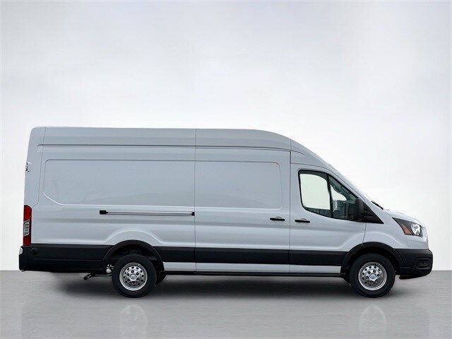 2025 Ford Transit photo 2