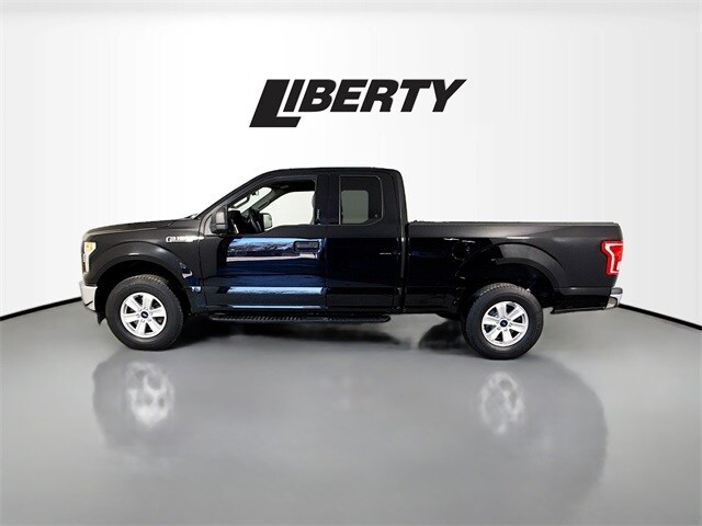 2017 Ford F-150 XLT photo 4