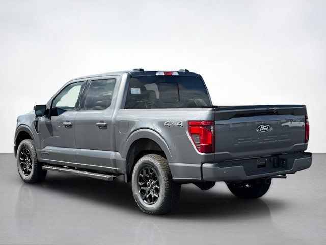 2025 Ford F-150 XLT photo 3
