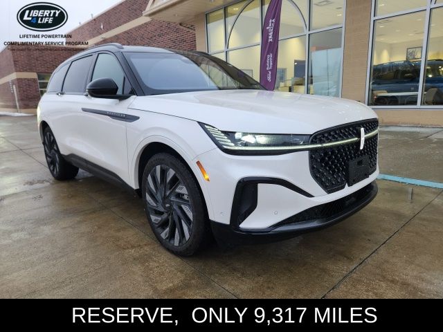 2024 Lincoln Nautilus Reserve's photo