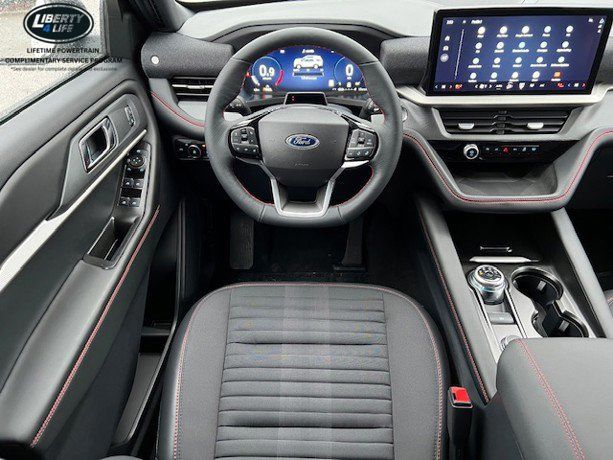 2025 Ford Explorer ST-Line - Photo 25